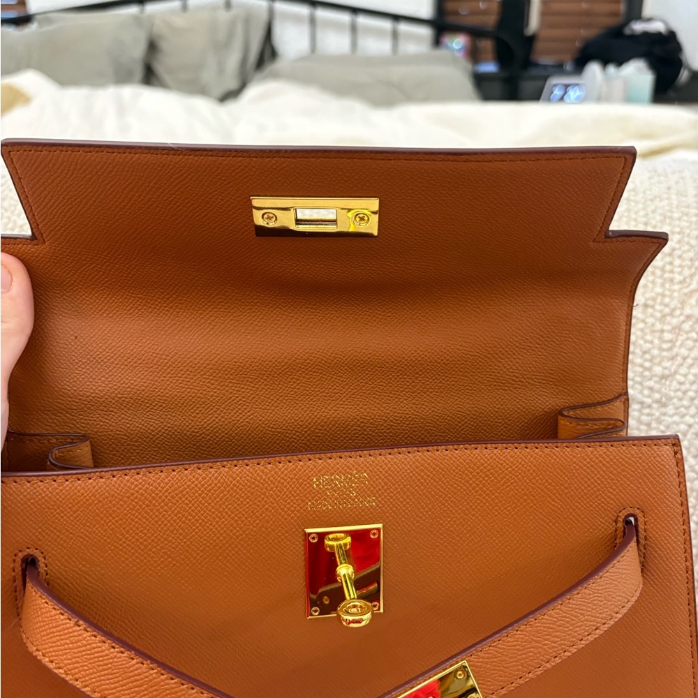 Purse - Picture 4 of 10